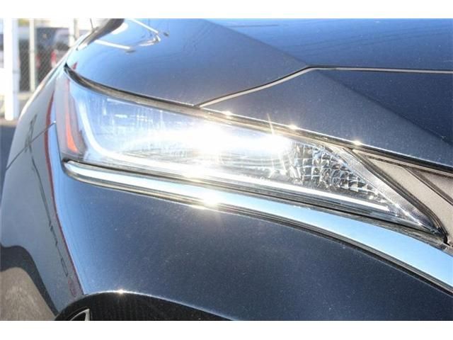 TOYOTA HARRIER 2WD 2022