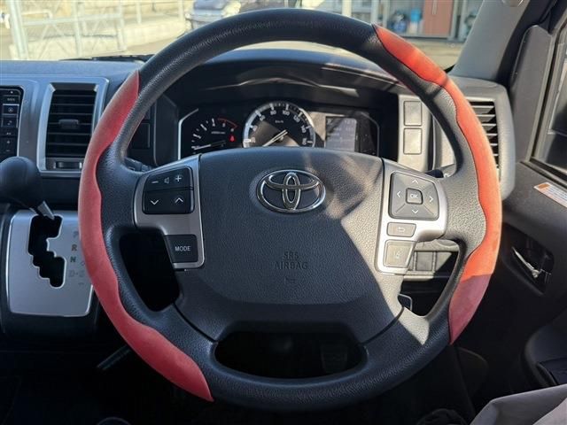 TOYOTA HIACE van 2WD 2020