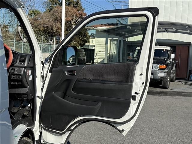 TOYOTA HIACE van 2WD 2020