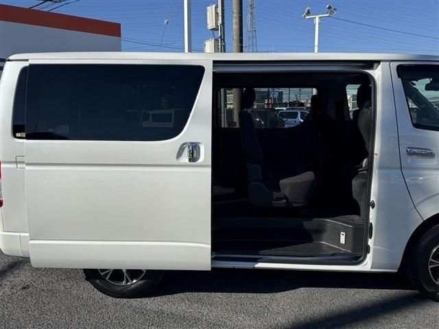 TOYOTA HIACE van 2WD 2020