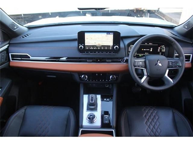 MITSUBISHI OUTLANDER PHEV 2022