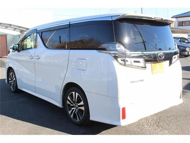 TOYOTA VELLFIRE 2020