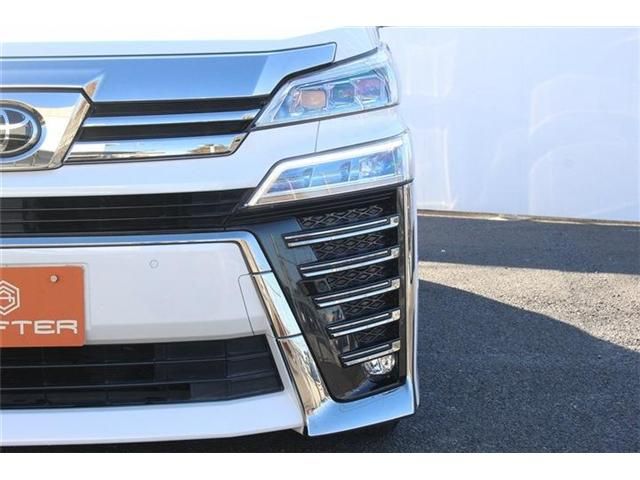 TOYOTA VELLFIRE 2020