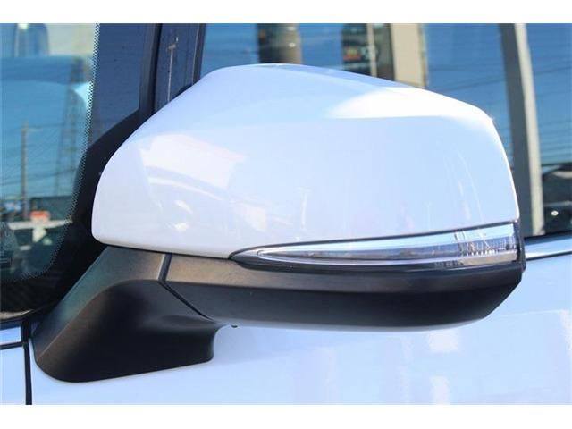 TOYOTA VELLFIRE 2020