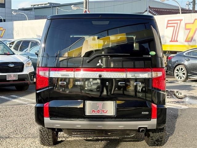 MITSUBISHI DELICA D:5 4WD 2019