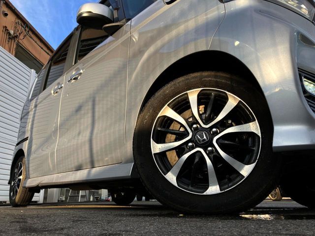 HONDA N BOX CUSTOM 2018