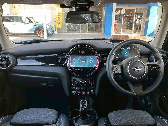 BMW MINI COOPER 5DOOR 2023