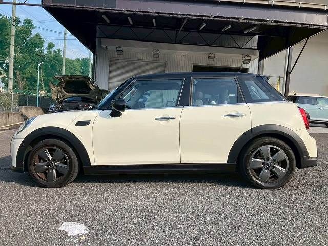 BMW MINI COOPER 5DOOR 2023