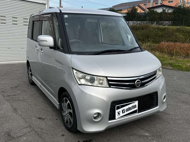 NISSAN ROOX 2012