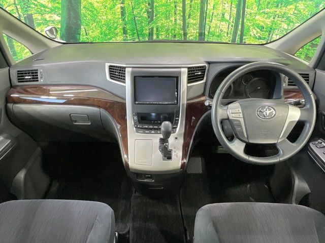 TOYOTA ALPHARD 2012