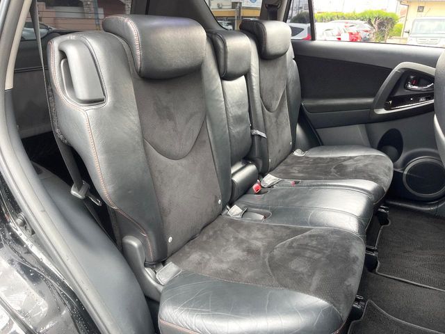 TOYOTA VANGUARD 2WD 2013