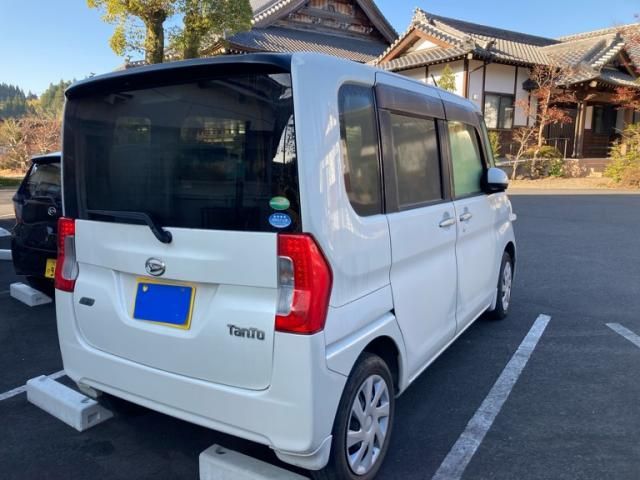 DAIHATSU TANTO 2014