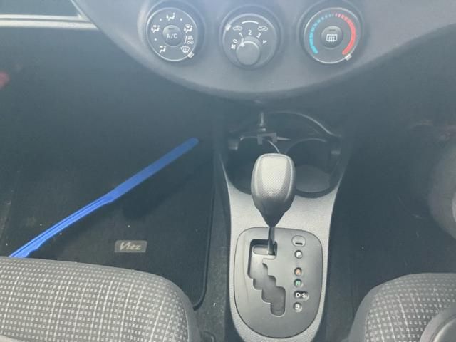 TOYOTA VITZ  4WD 2014