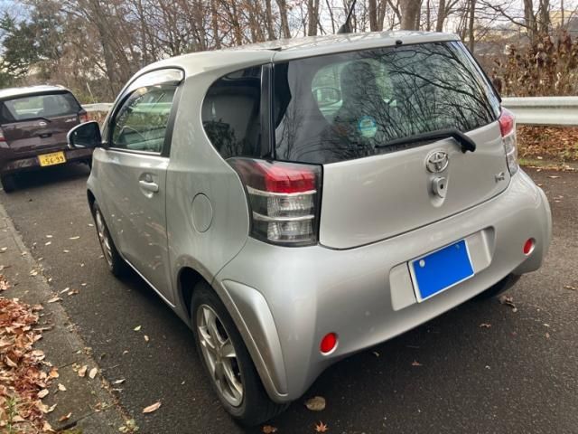TOYOTA iQ 2008