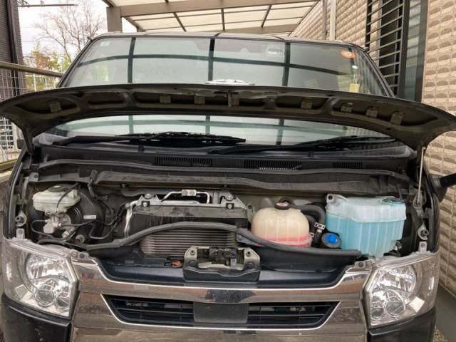 TOYOTA HIACE van 4WD 2021