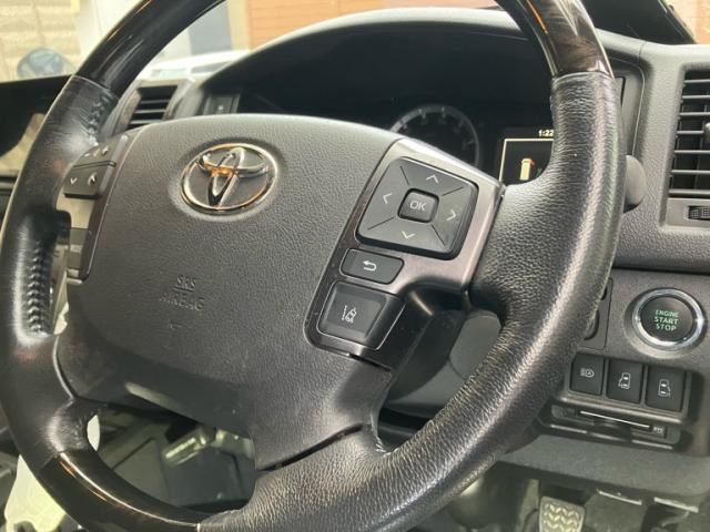 TOYOTA HIACE van 4WD 2021