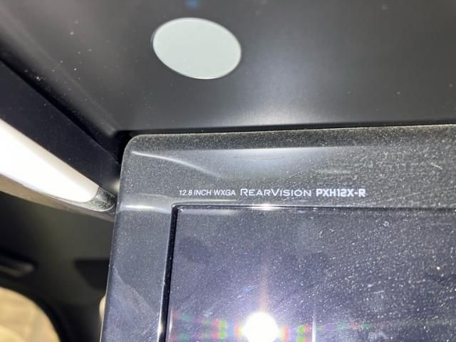 TOYOTA HIACE van 4WD 2021