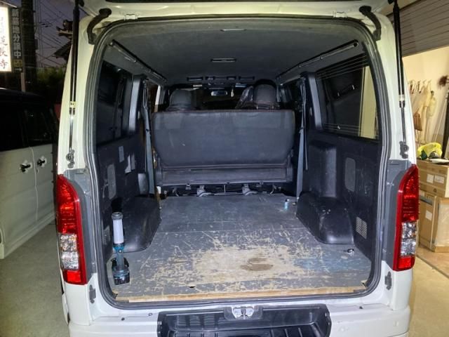 TOYOTA HIACE van 4WD 2020