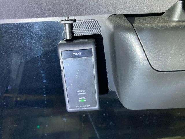 TOYOTA HIACE van 4WD 2020