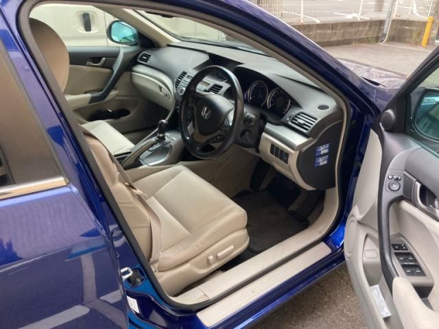 HONDA ACCORD TOURER 2009