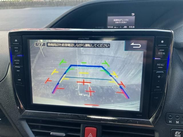 TOYOTA VOXY HYBRID 2015