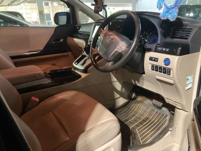 TOYOTA ALPHARD hybrid 4WD 2012