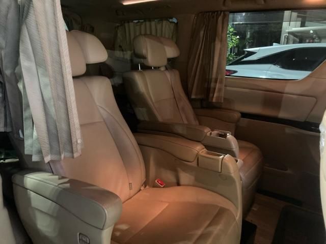 TOYOTA ALPHARD hybrid 4WD 2012