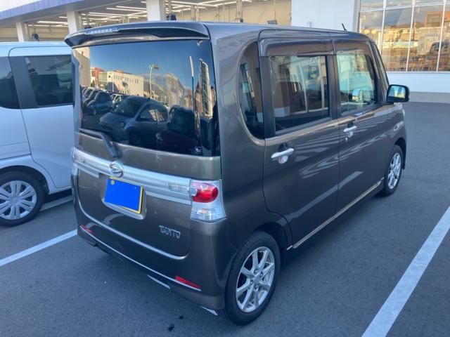 DAIHATSU TANTO CUSTOM 2011