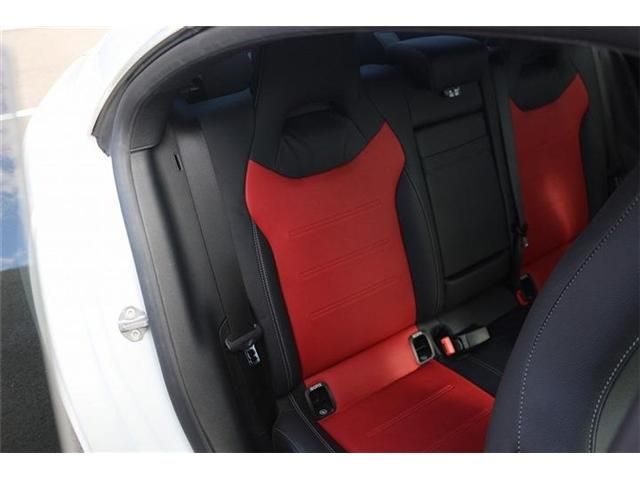 MERCEDES BENZ MERCEDES BENZ CLA class 2019