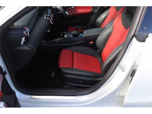 MERCEDES BENZ MERCEDES BENZ CLA class 2019