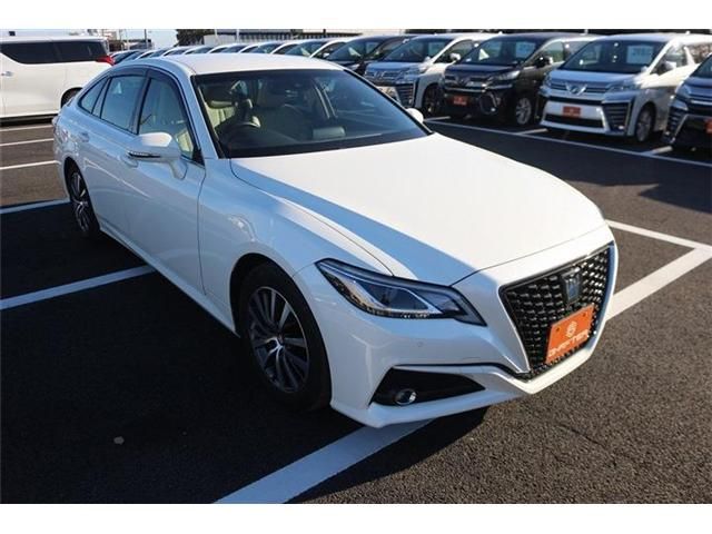 TOYOTA CROWN sedan hybrid 2019