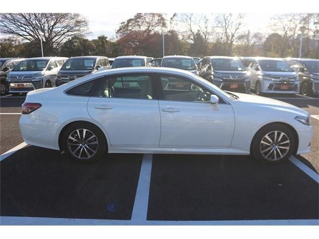 TOYOTA CROWN sedan hybrid 2019