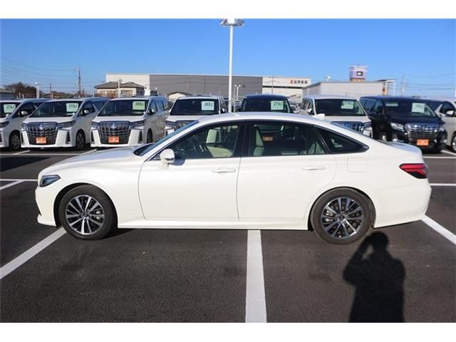 TOYOTA CROWN sedan hybrid 2019