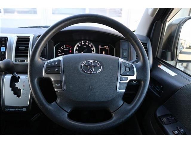 TOYOTA HIACE van 2WD 2023