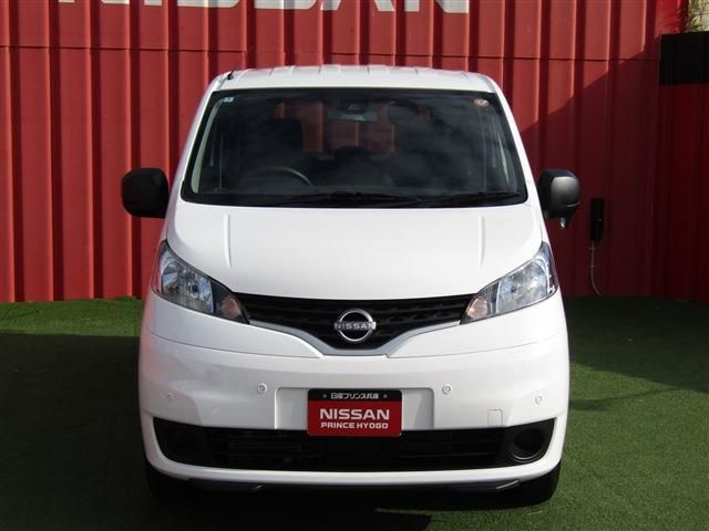 NISSAN NV200 VANETTE van 4WD 2025