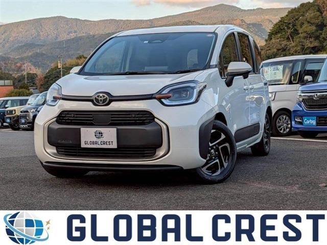 TOYOTA SIENTA HYBRID 2023