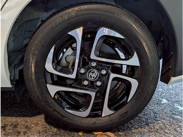 TOYOTA SIENTA HYBRID 2023