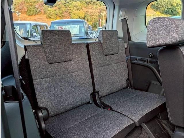 TOYOTA SIENTA HYBRID 2023