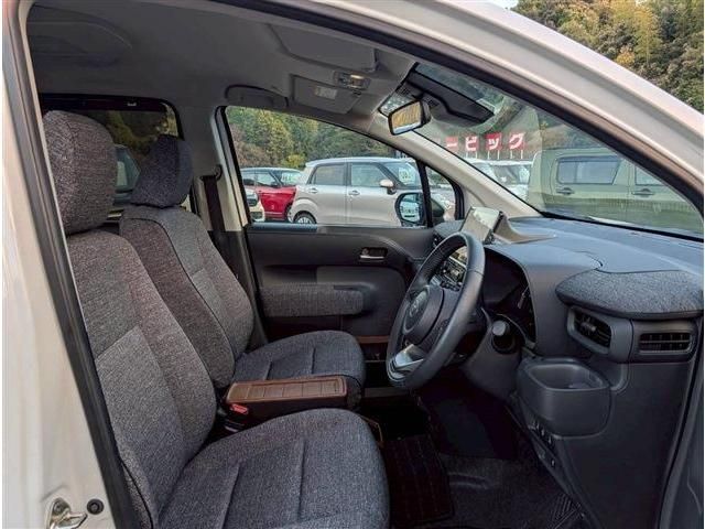 TOYOTA SIENTA HYBRID 2023