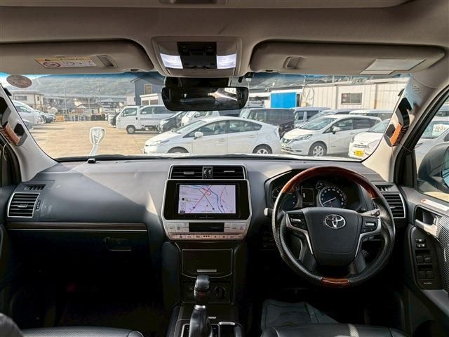 TOYOTA LANDCRUISER PRADO 2022