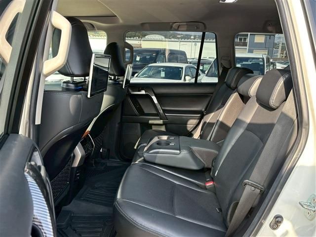 TOYOTA LANDCRUISER PRADO 2022