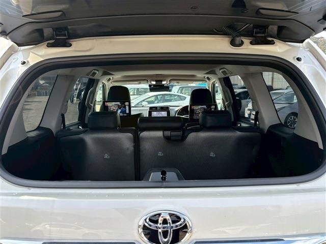 TOYOTA LANDCRUISER PRADO 2022