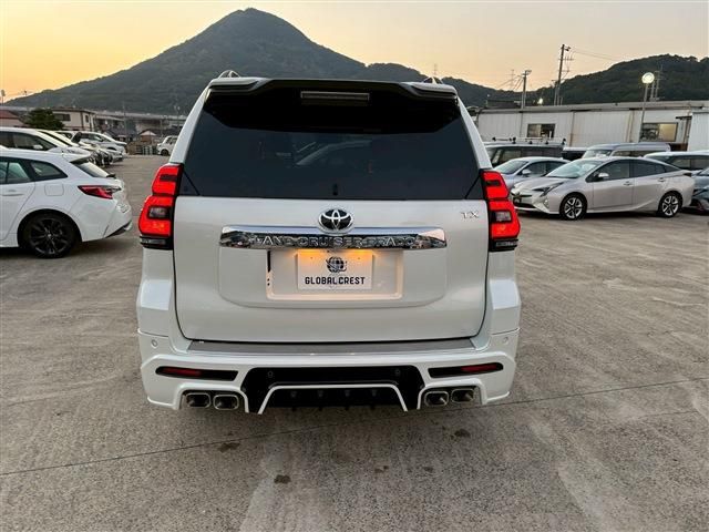 TOYOTA LANDCRUISER PRADO 2022