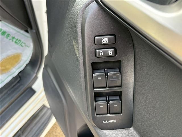 TOYOTA LANDCRUISER PRADO 2022