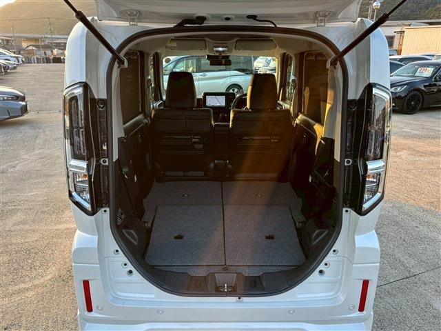 SUZUKI Spacia custom 2025