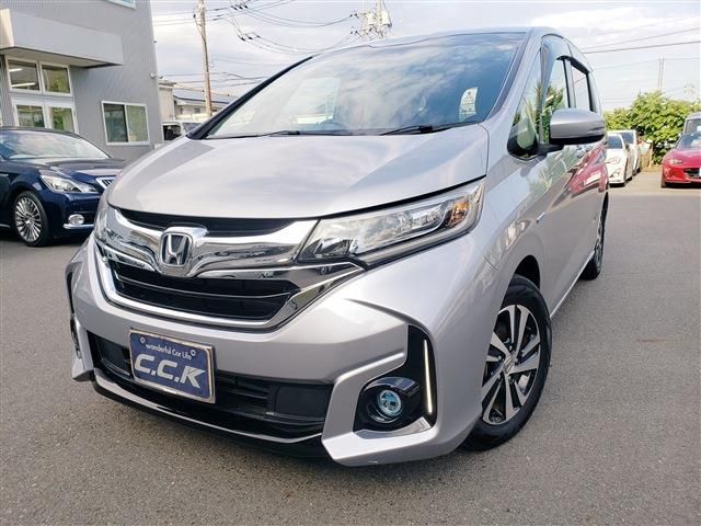 HONDA FREED plus HYBRID 2017