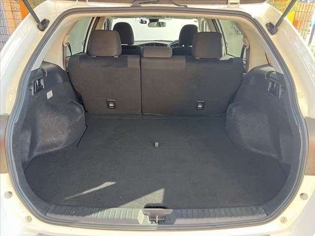 TOYOTA COROLLA FIELDER 2015