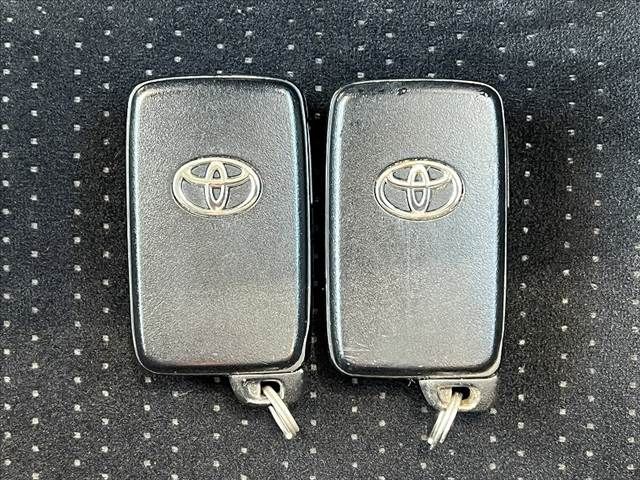 TOYOTA COROLLA FIELDER 2015