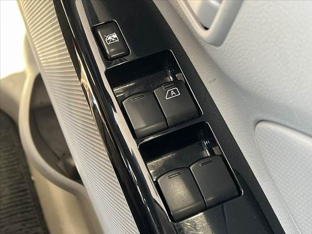 MITSUBISHI eK WAGON 2017