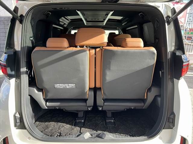 TOYOTA VELLFIRE 2024